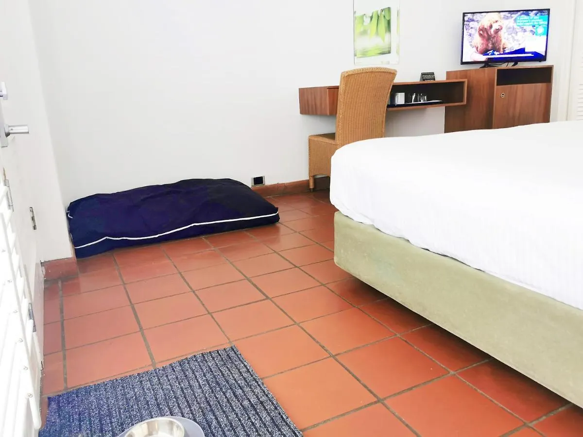 Ramada By Wyndham Cairns City Centre Отель